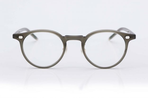 Eyevan – eyevan ten – runde Panto Kunststoffbrille mit Perlmutt Stegen – Silberne Nieten - made in Japan – KITSCHENBERG Brillen