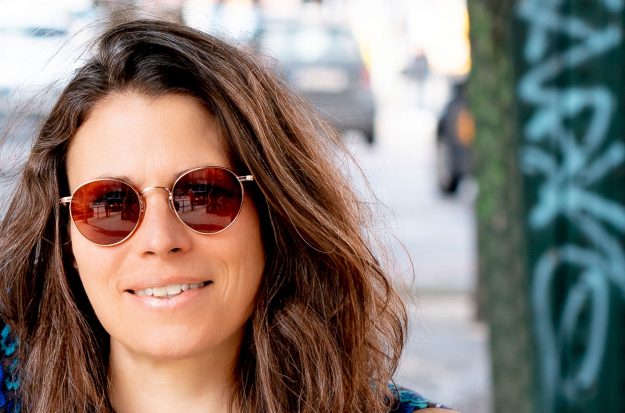 Garrett Leight – Wilson – klassische Pantobrille aus Metall mit Burgund farbigen Gläsern - KITSCHENBERG Brillen