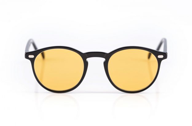 Lazare Studio - Muir – originale Retro Vintage Sonnenbrille – schwarzer Kunststoff – gelbe runde Gläser – Panto – KITSCHENBERG Brillen