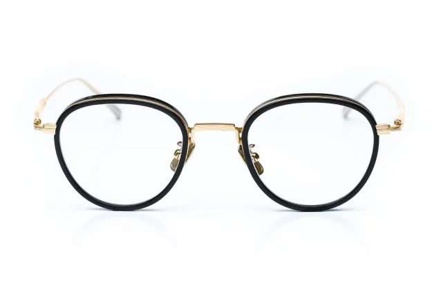 Panto Titanbrille von Bada – Model 7302 – goldenes Metall mit schwarzem Acetatrahmen um die Gläser – aus Japan – Kitschenberg