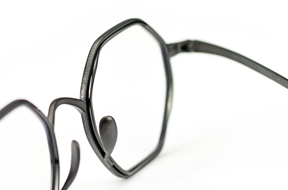 Model 1232 von Kamemannen in mbkbk schwarz – Titanbrille in achteckiger Form – Zeitloses besonderes Design - Kitschenberg