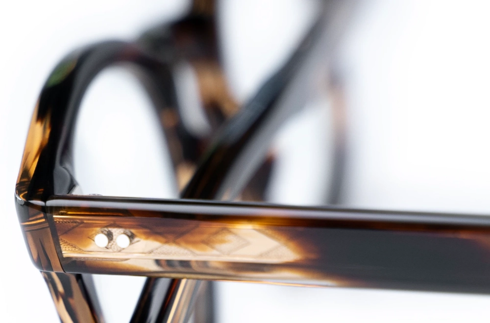 Klassische Acetatbrille von Yellows Plus - Havanna Braun - handgenietete Gelenke