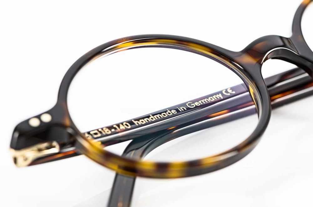 Lunor – ovale Brille aus havannafarbigem Acetat mit genieteten Gelenken handgefertigt in Deutschland - KITSCHENBERG Brillen