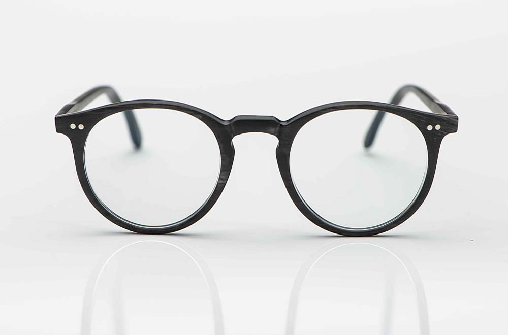Kitschenberg Horn – grau marmorierte Panto Brille aus Büffelhorn mit genieteten Gelenken - KITSCHENBERG Brillen