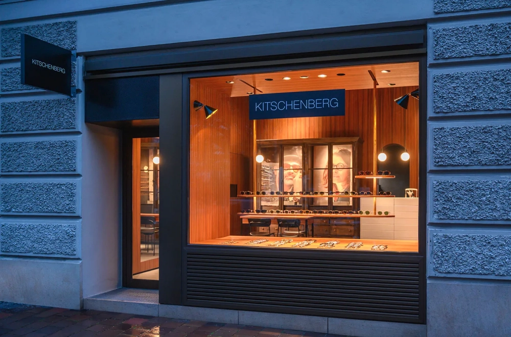 Kitschenberg – Laden Außenansicht St.-Anna-Str. im Lehel - KITSCHENBERG Brillen